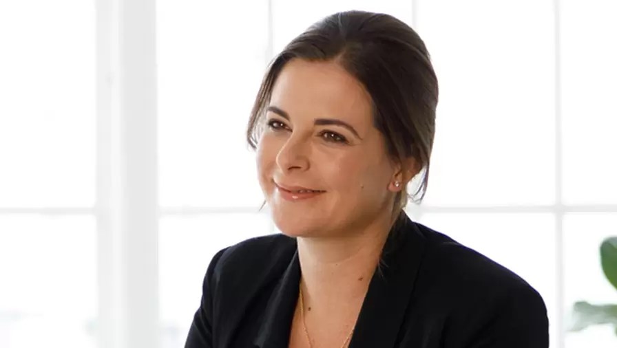 Russell McVeagh promotes real estate lawyer