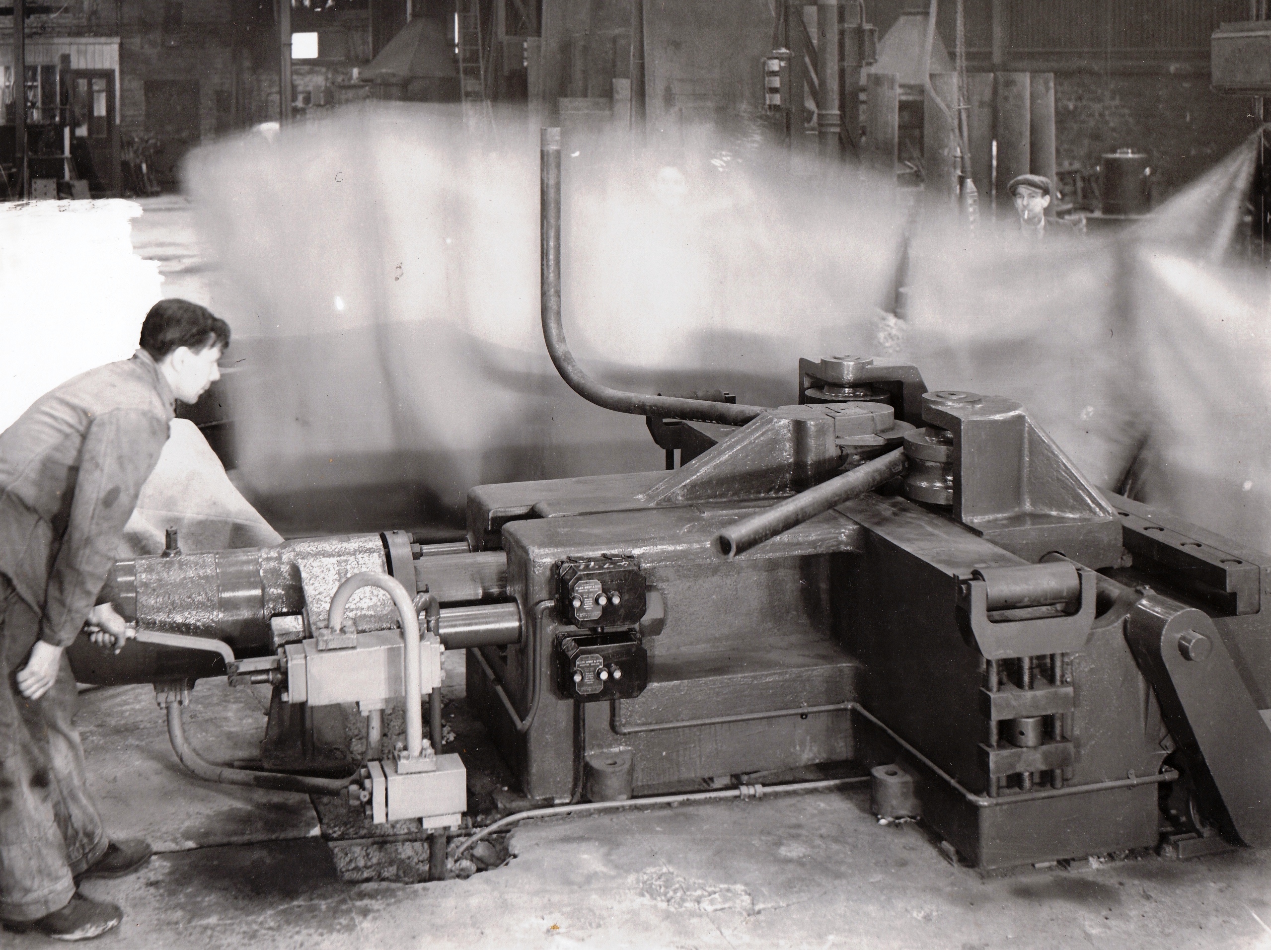80 ton Pipe Bender, view taken in the Pipe Shop, O/No. 4791, c.1944