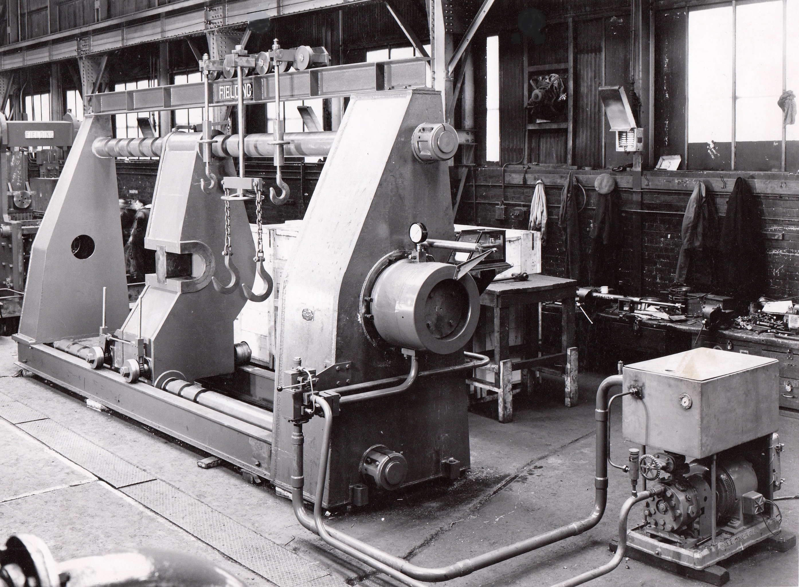 400 ton SelfContained Wheel Press, O/No. 6121, c.1947 Photographs of