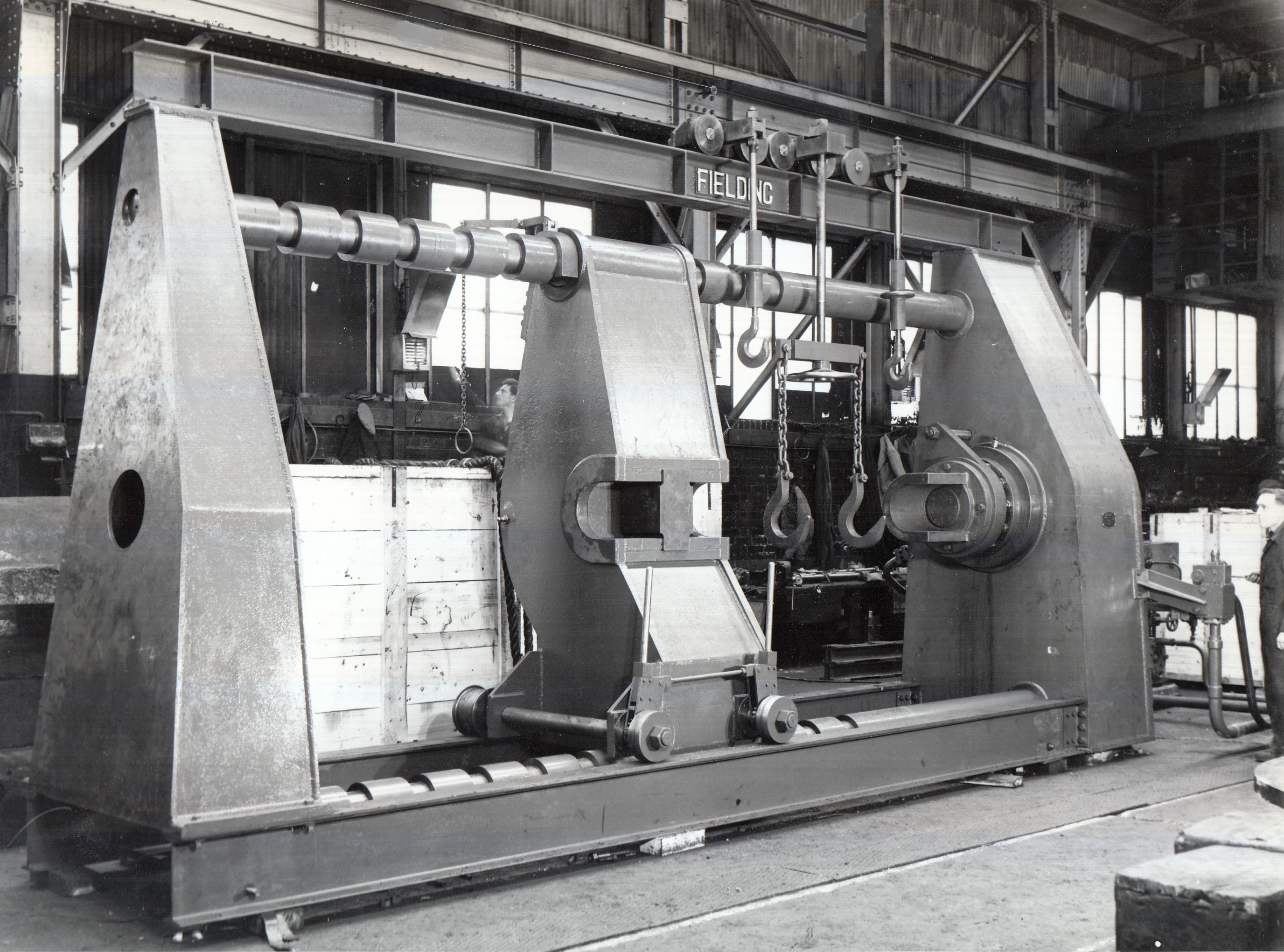 400 ton SelfContained Wheel Press, O/No. 6121, c.1947 Photographs of