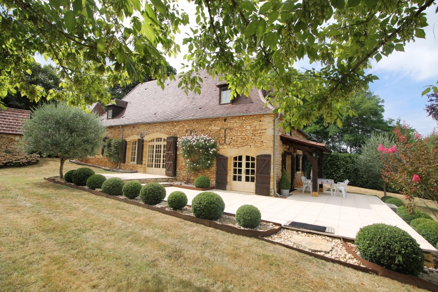 House for sale in ST CIRQ Dordogne Beautiful stone built property