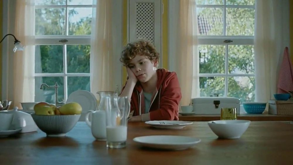 Pillsbury Toasters Strudel TV Commercial, 'Good Morning With Hans