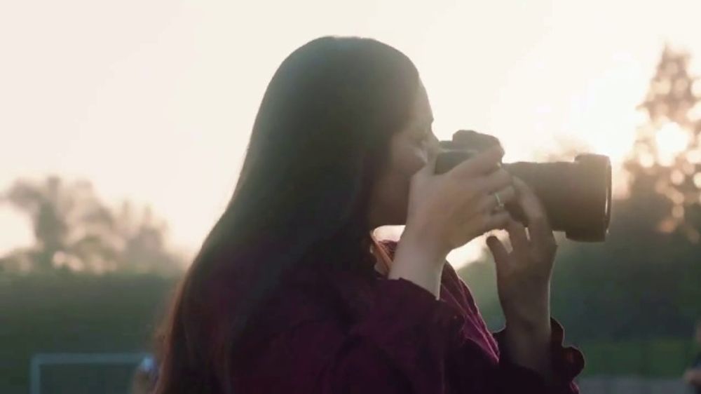 Rooms to Go Holiday Sale TV Commercial, 'Leather Living Room' iSpot.tv