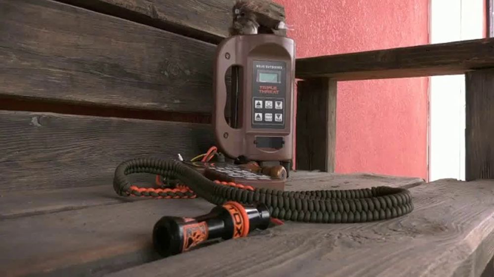Mojo Outdoors Triple Threat ECaller TV Commercial, 'Calling System