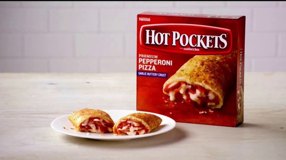 Hot Pockets Premium Pepperoni Pizza TV Commercial, 'Repletos de sabor