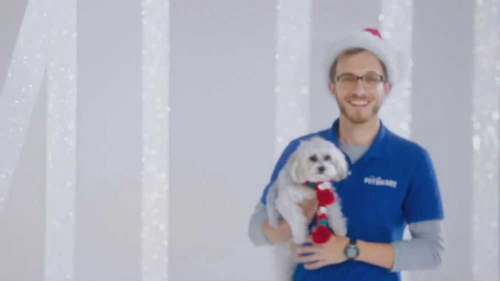 Whos The Duo Singing Petsmart Christmas Commercial 2022 Petsmart Tv Spot, 'Holiday Donations' - Ispot.tv
