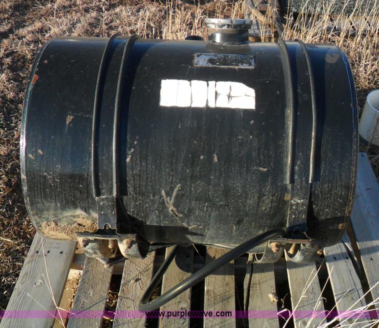 50 gallon round fuel tank in Lyons, KS Item A1985 sold Purple Wave
