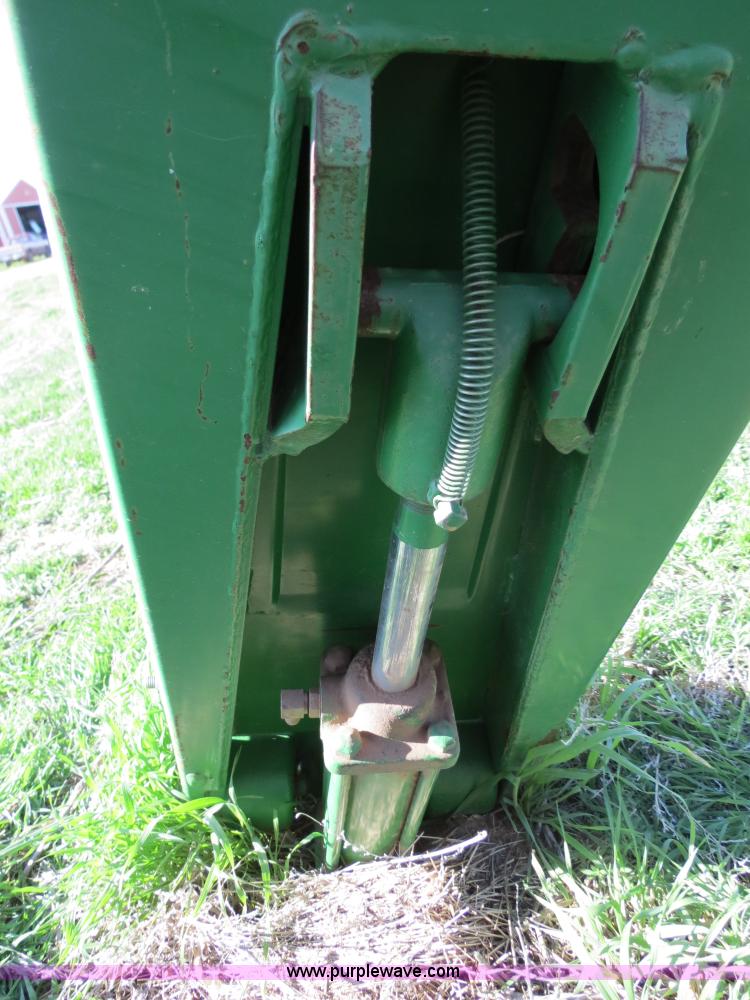 John Deere planter marker arms in Gruver, TX Item C9675 sold Purple