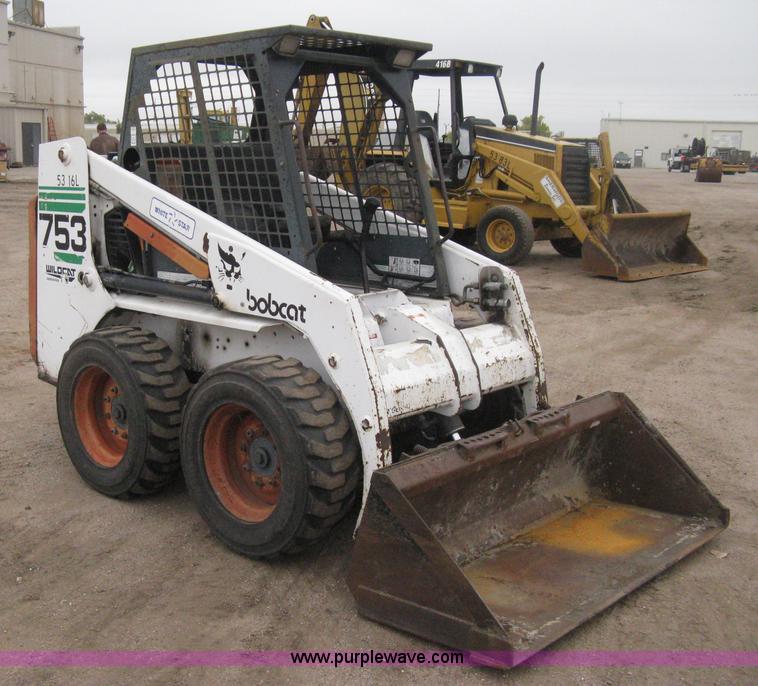 1997 Bobcat 753 skid steer noreserve auction on Thursday, December