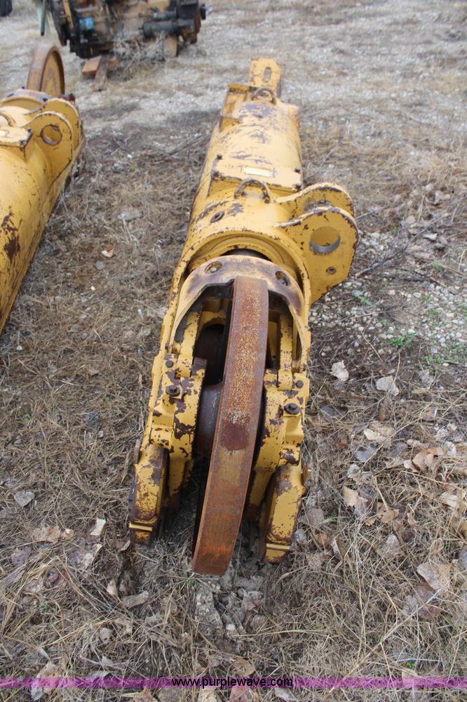 Caterpillar 963C system one undercarriage in Manhattan, KS Item