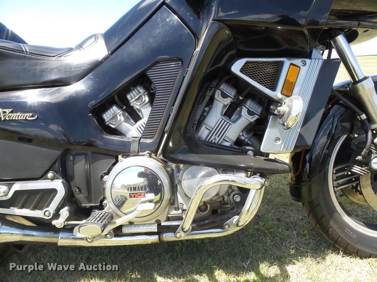1983 Yamaha Venture XVZ12 motorcycle in Offerle, KS Item DI9747 sold Purple Wave