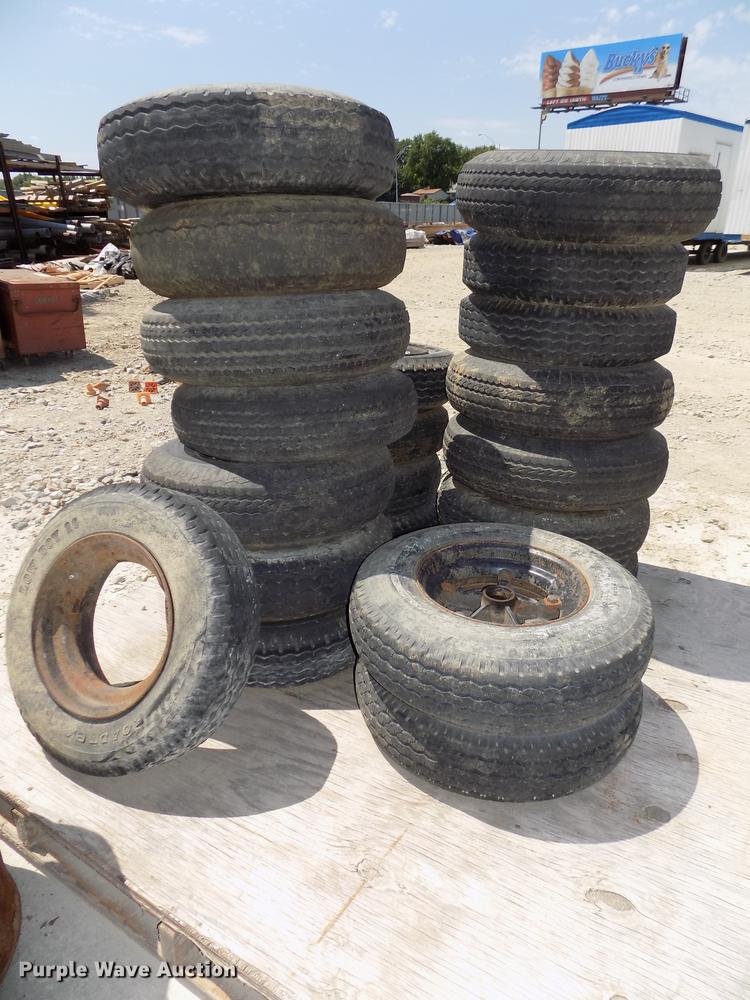 (21) 814.5 tires and wheels in Omaha, NE Item DZ9523 sold Purple Wave