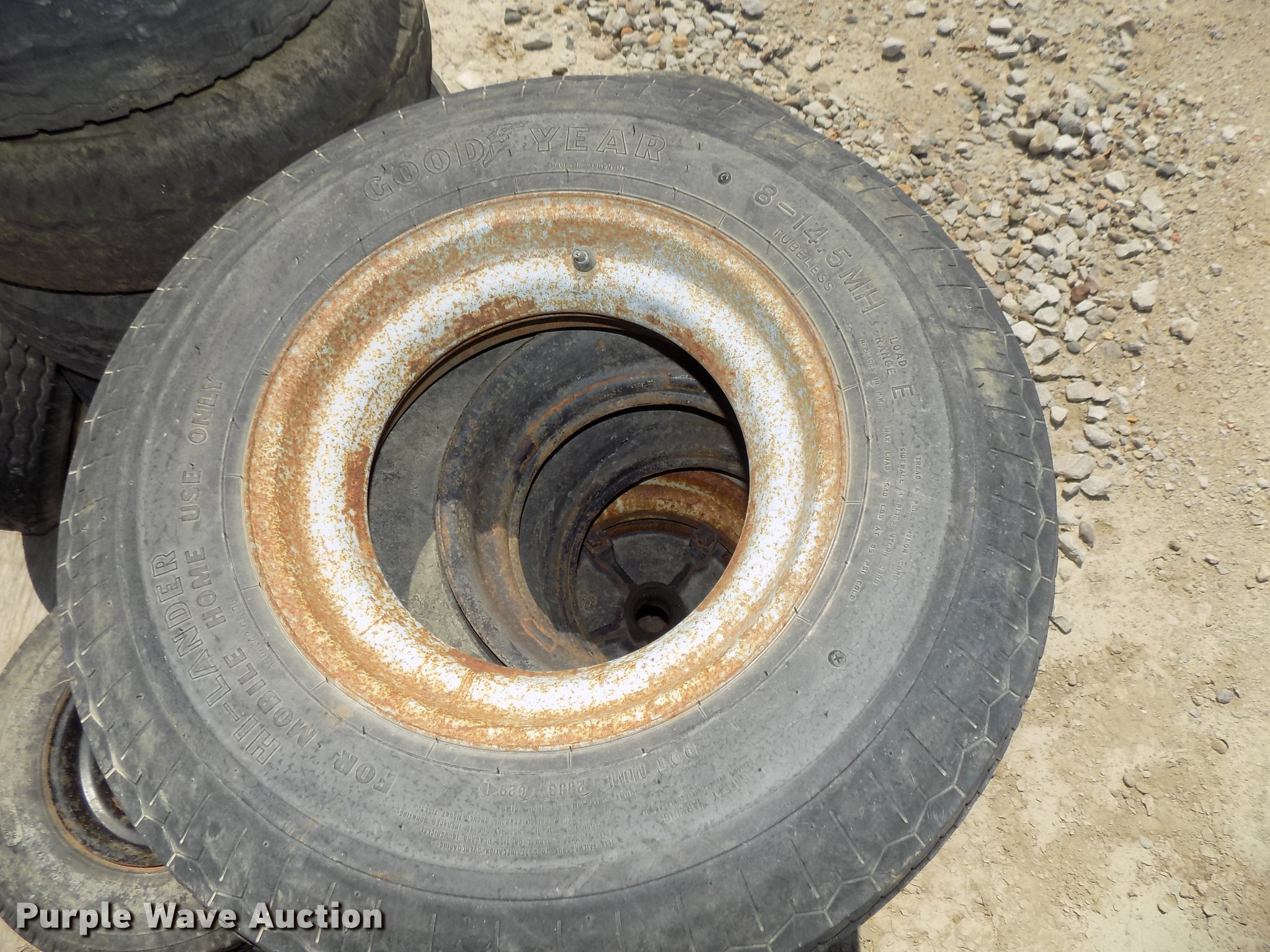 (21) 814.5 tires and wheels in Omaha, NE Item DZ9523 sold Purple Wave