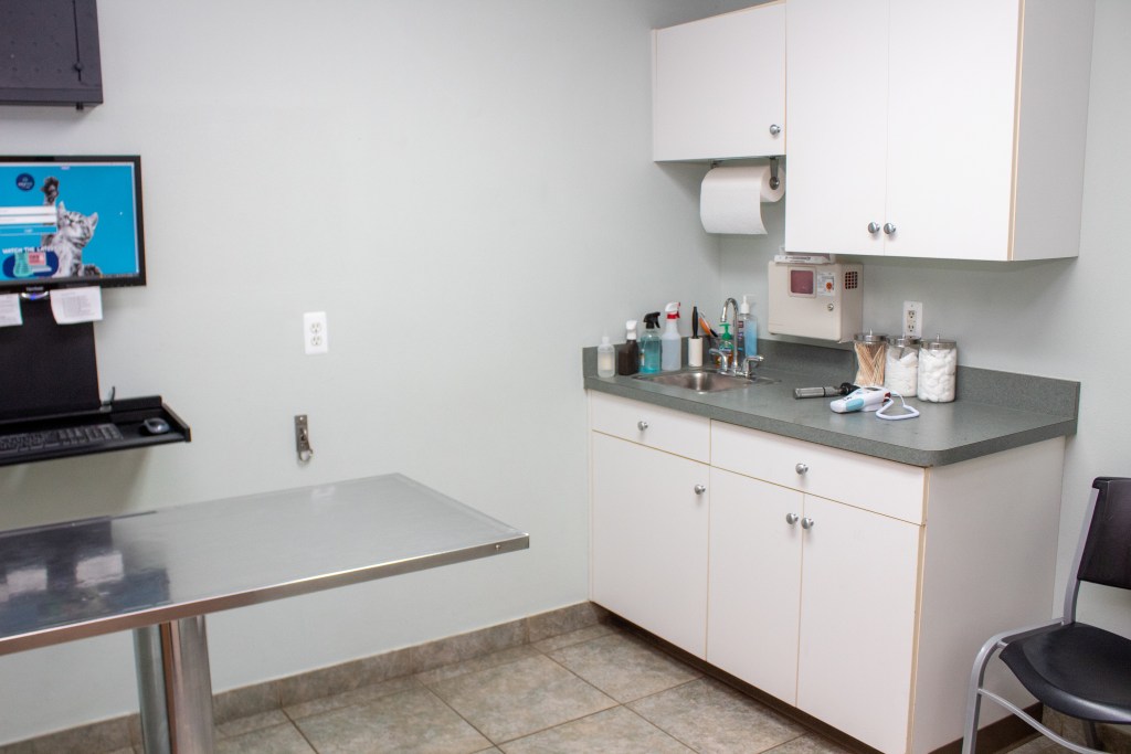 Hospital Gallery Of Snider Veterinary Services in Clinton Township