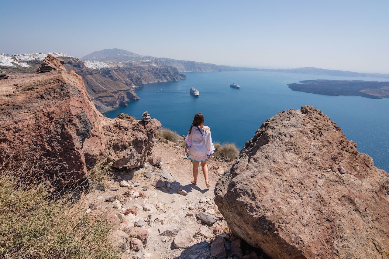 The Best Hikes in Santorini