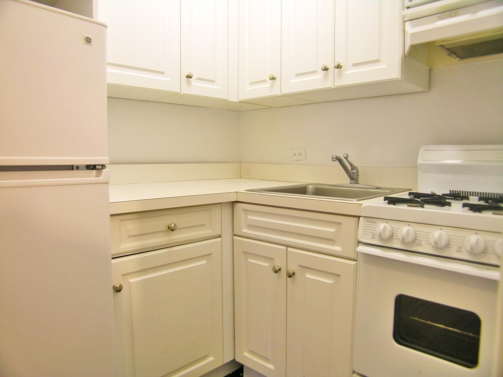 What's the cheapest rental available in Yorkville, right now?