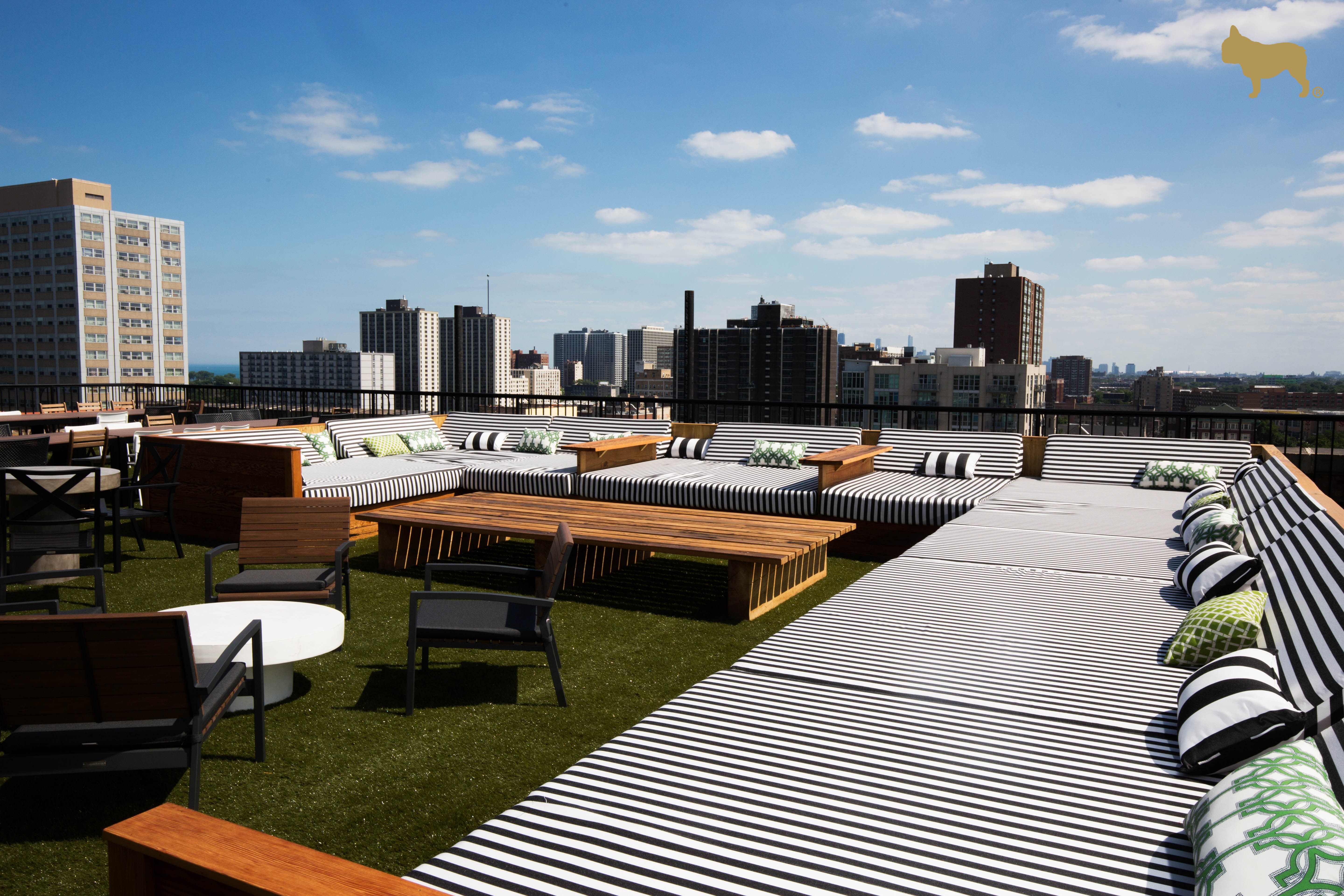 The Lawrence House, Chicago (see pics & AVAIL)