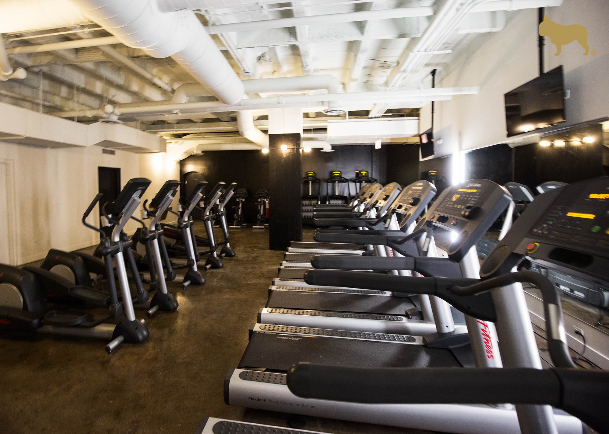 The Lawrence House, Chicago (see pics & AVAIL)