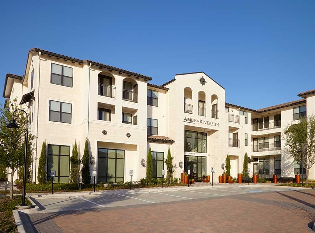 AMLI on Riverside, Irving (see pics & AVAIL)