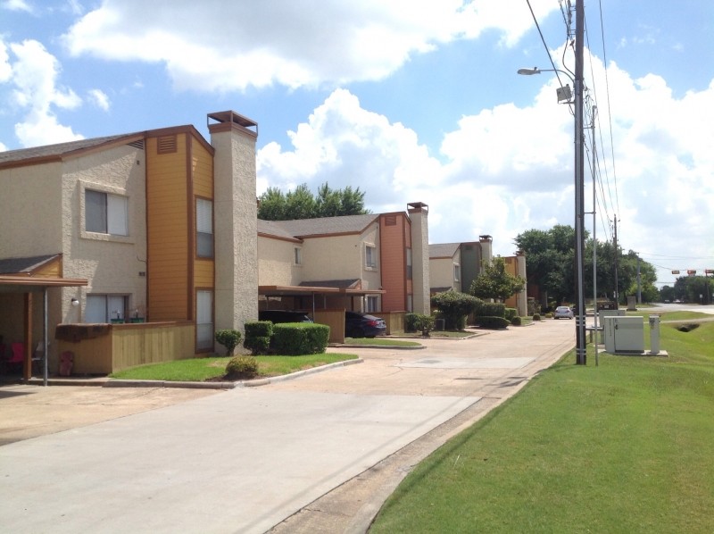 Ambiance Townhomes, Houston (see pics & AVAIL)