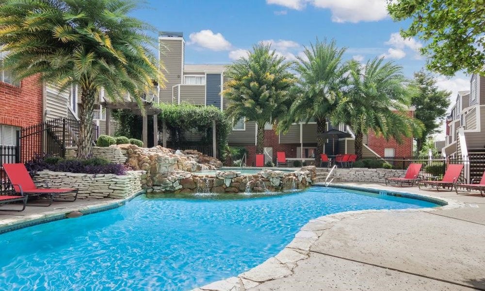 Aurora Place, Houston (see reviews, pics & AVAIL)