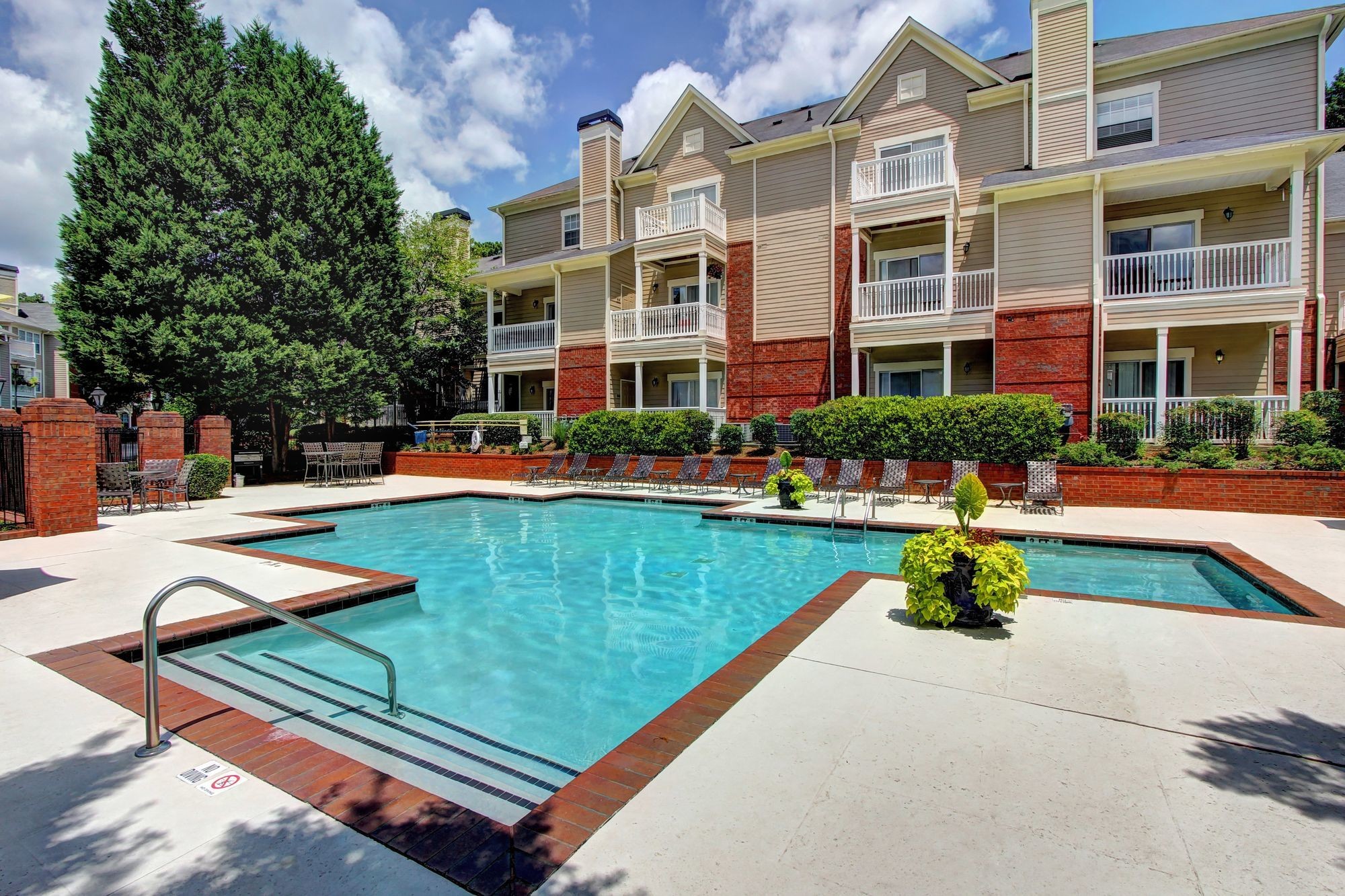 Marquis at Briarcliff, Atlanta (see reviews, pics & AVAIL)