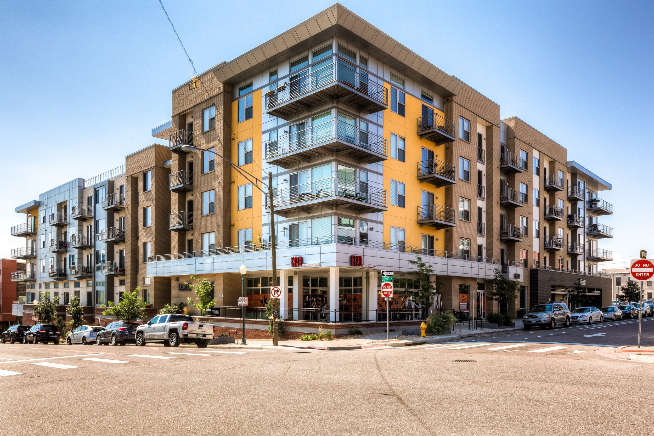 Line 28 at LoHi, Denver (see pics & AVAIL)