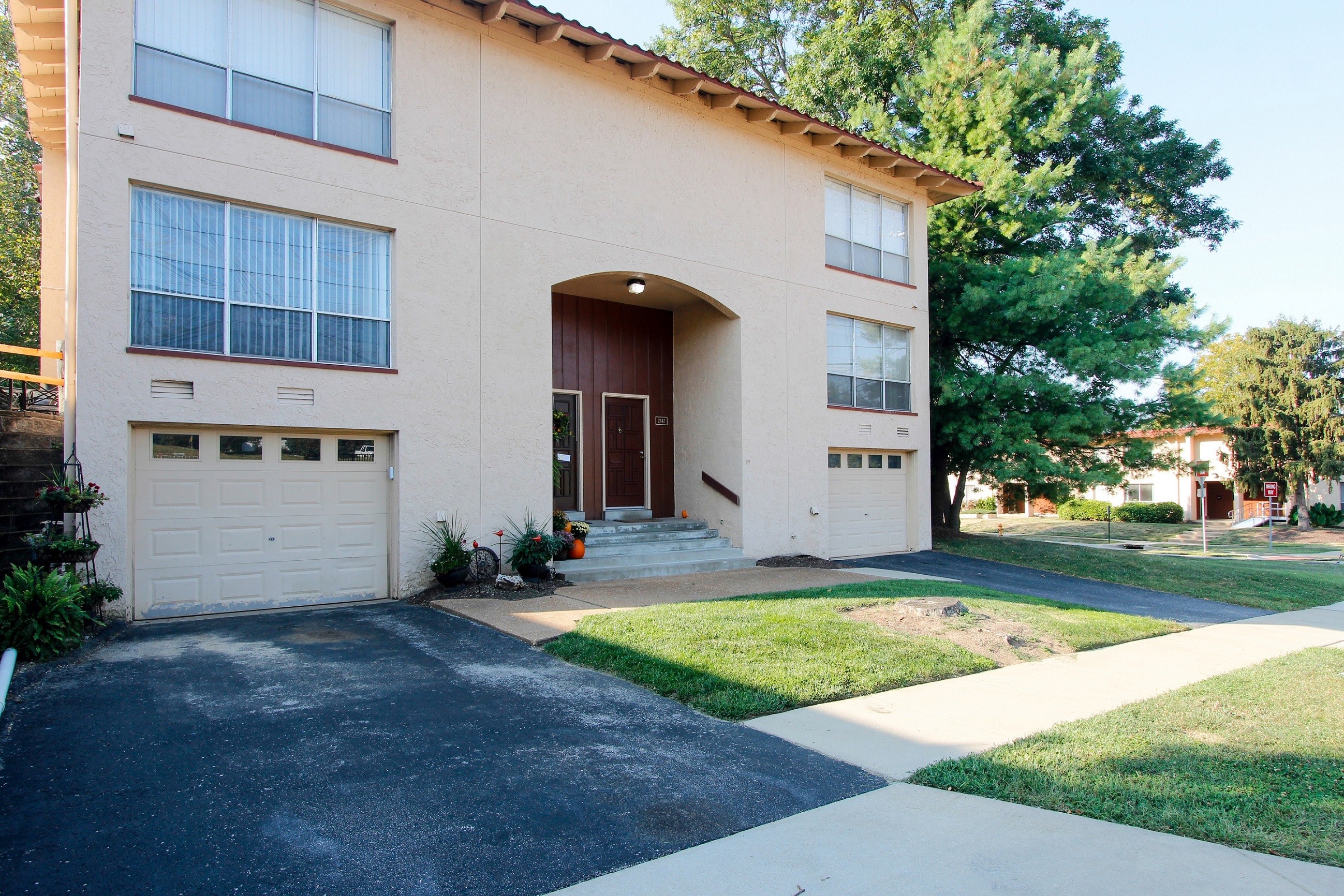 Cedar Trace Apartments, Maryland Heights (see pics & AVAIL)
