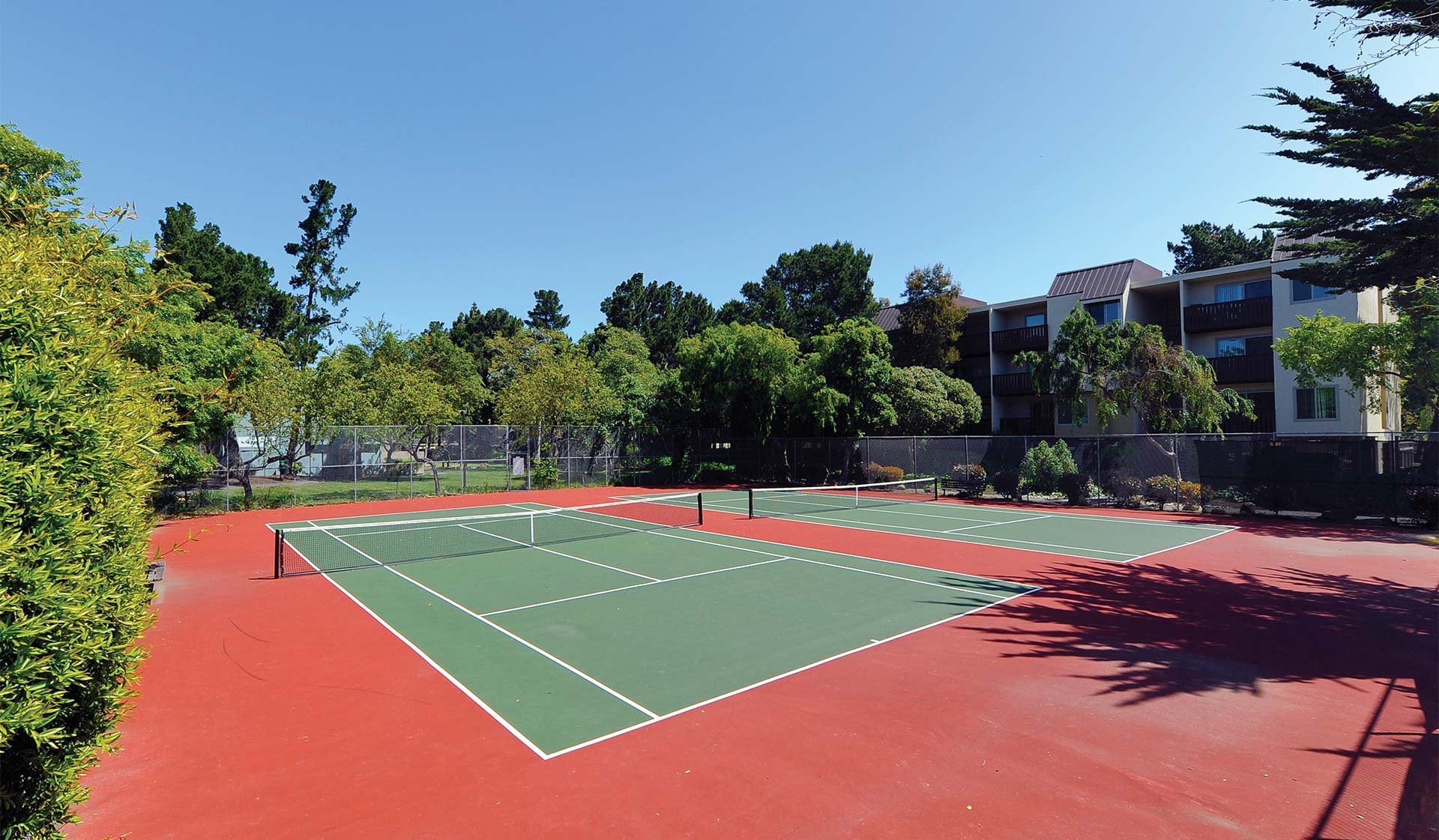 Scotchallow Apartment Homes, San Mateo (see reviews, photos and availability)