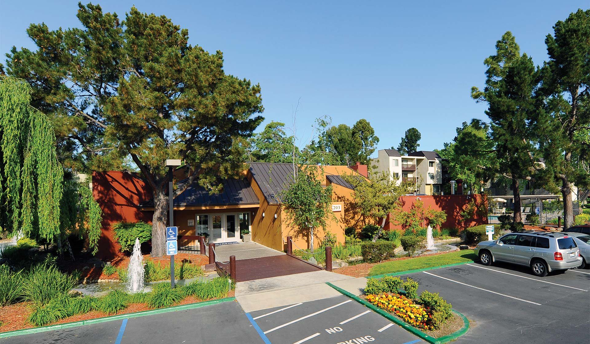 Scotchallow Apartment Homes, San Mateo (see reviews, photos and availability)