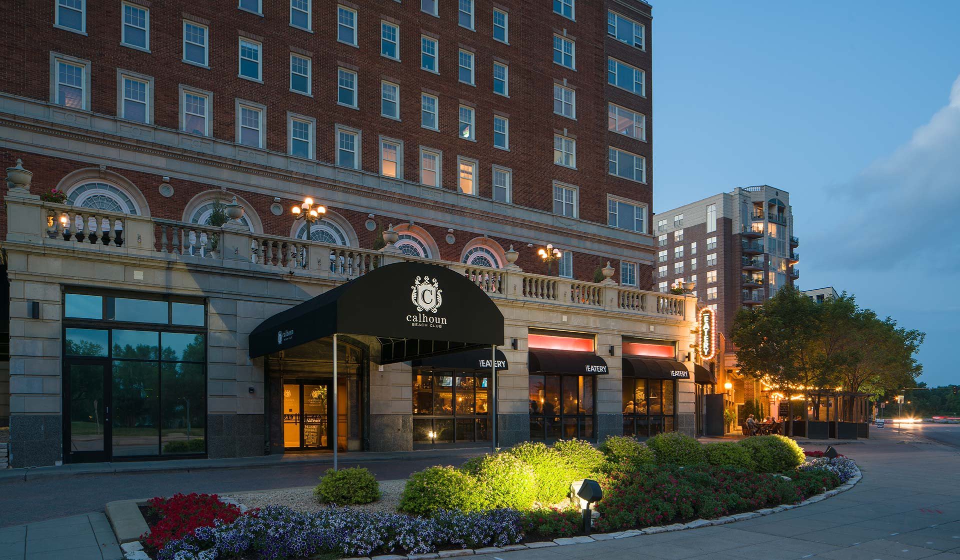 Calhoun Beach Club Apartments, Minneapolis (see pics & AVAIL)