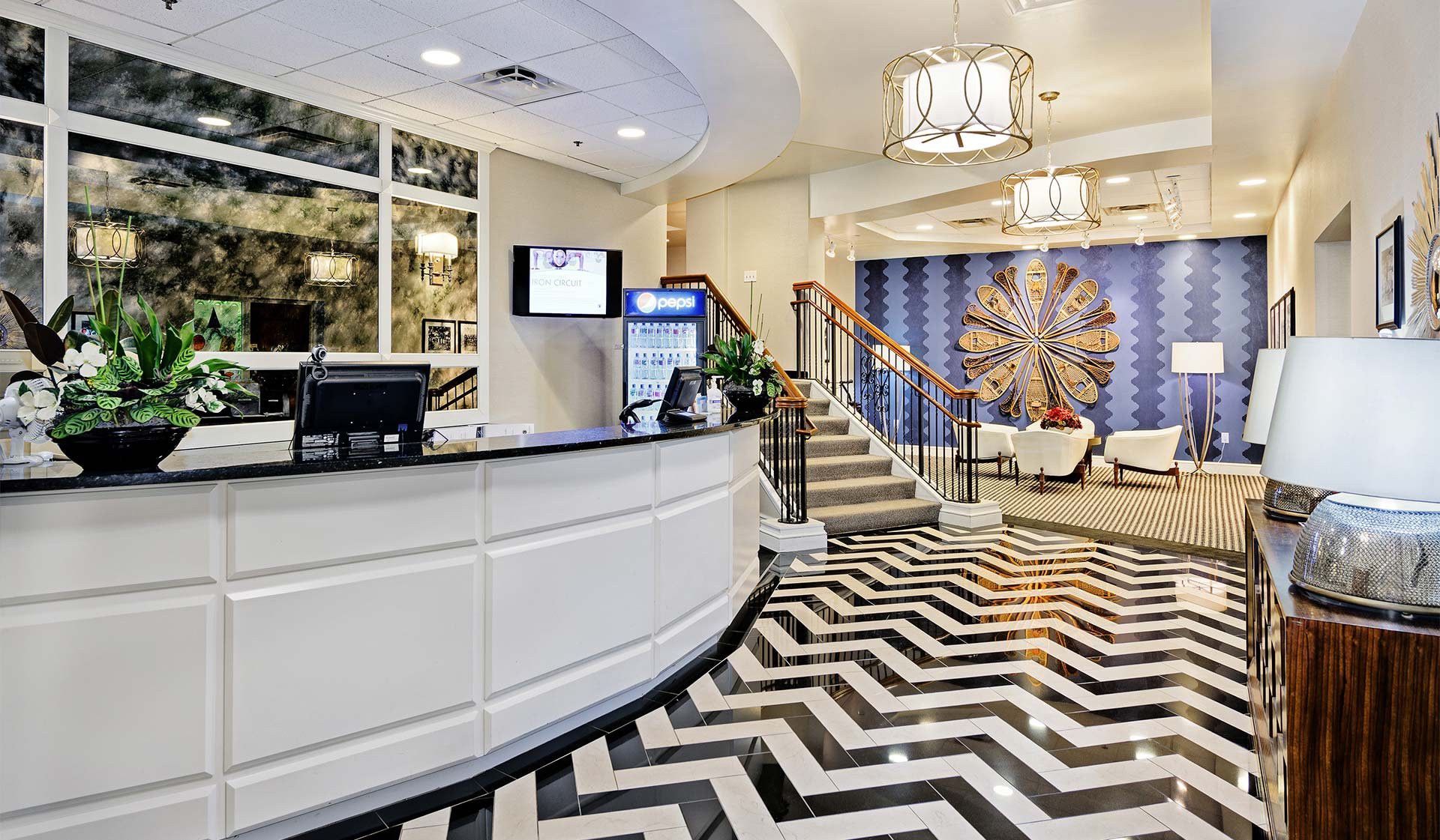 Calhoun Beach Club Apartments, Minneapolis (see pics & AVAIL)
