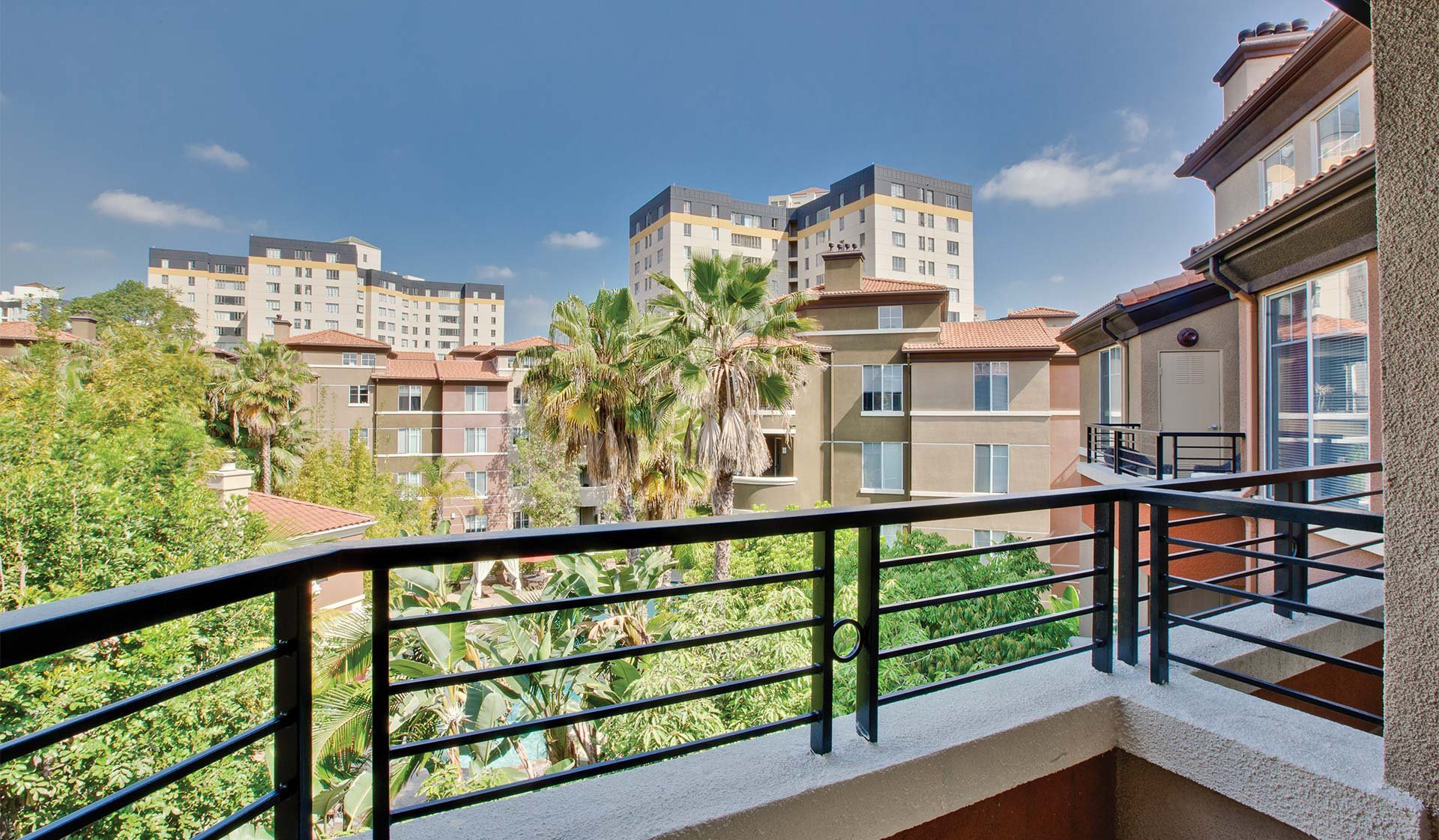 Villas at Park La Brea Apartments, Los Angeles (see pics & AVAIL)