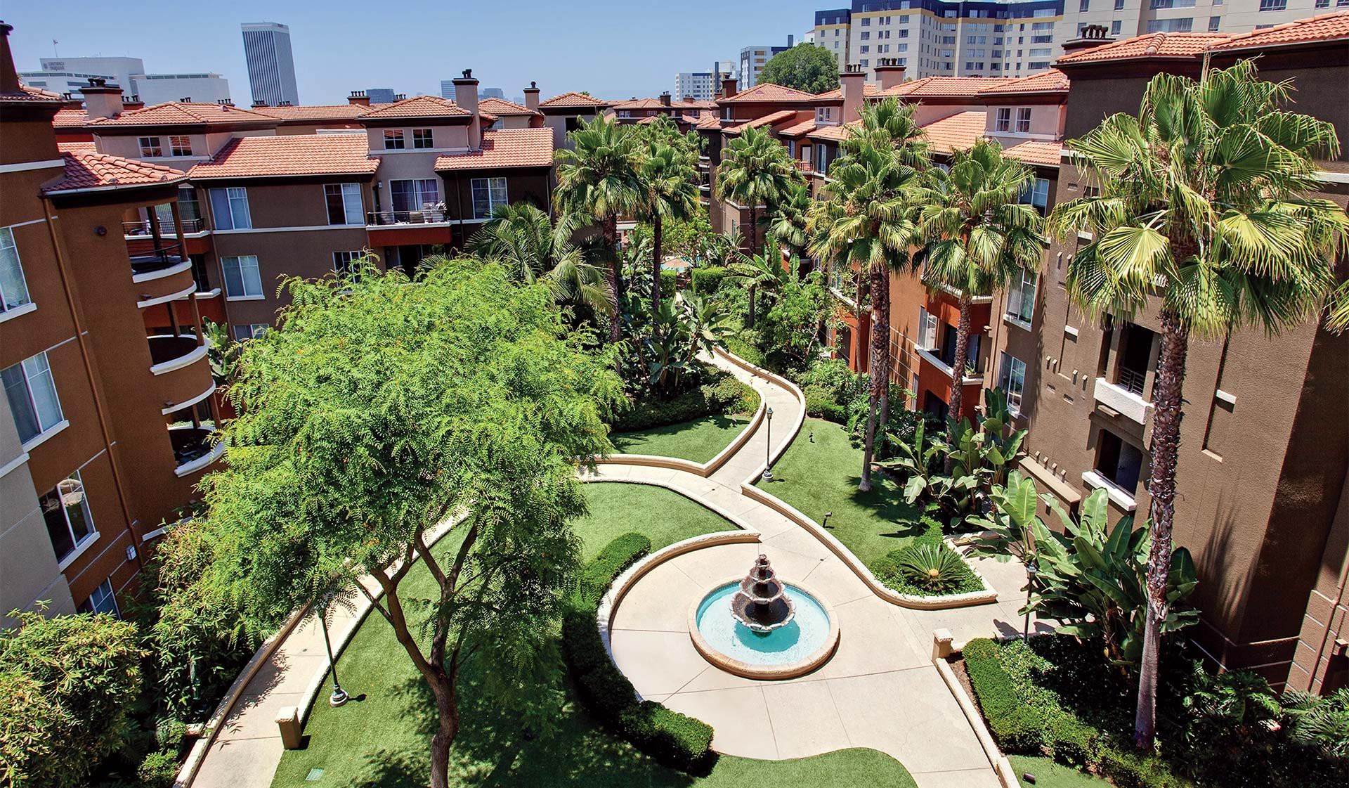 Villas at Park La Brea Apartments, Los Angeles (see pics & AVAIL)