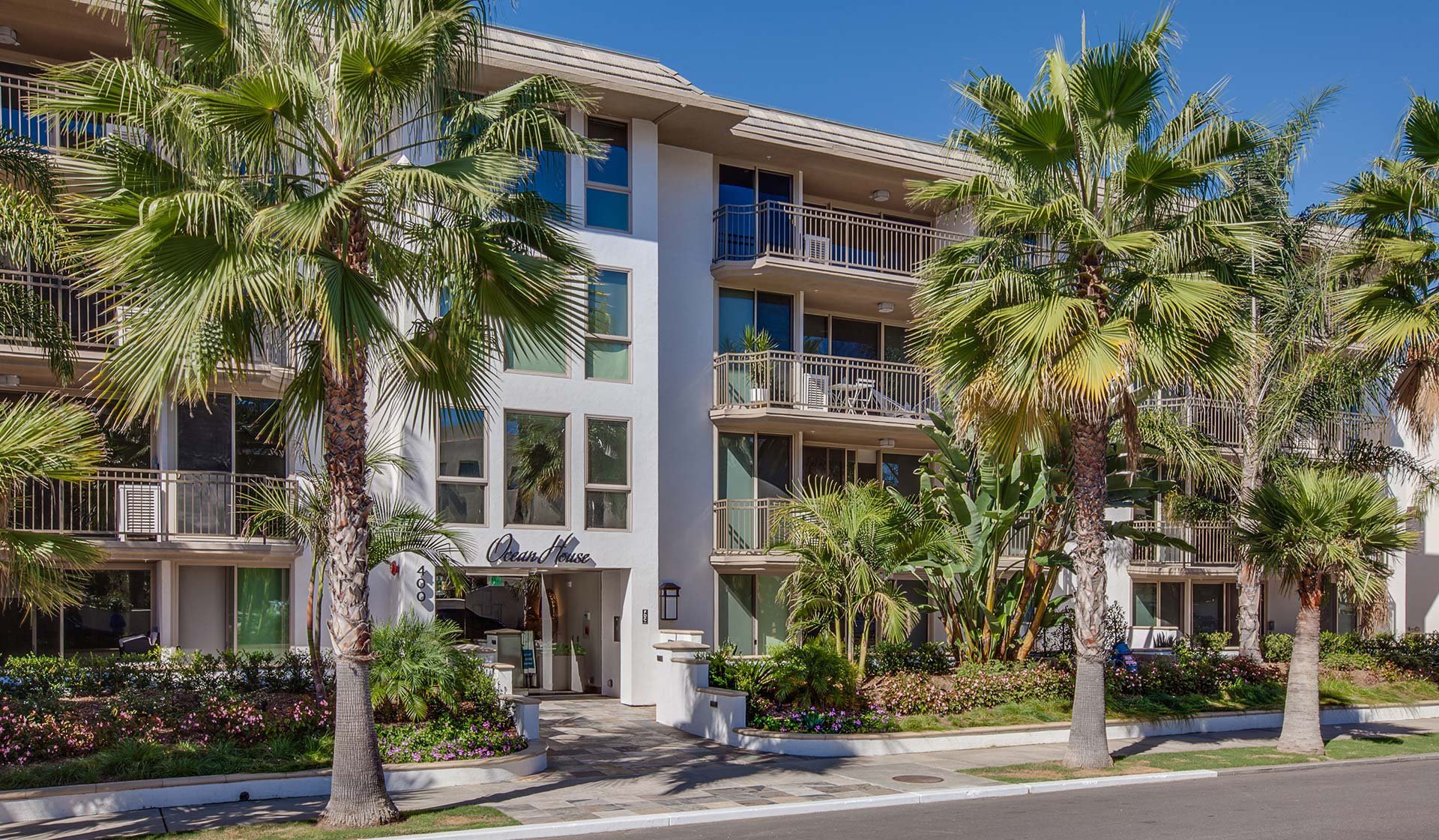 Ocean House on Prospect, San Diego (see pics & AVAIL)