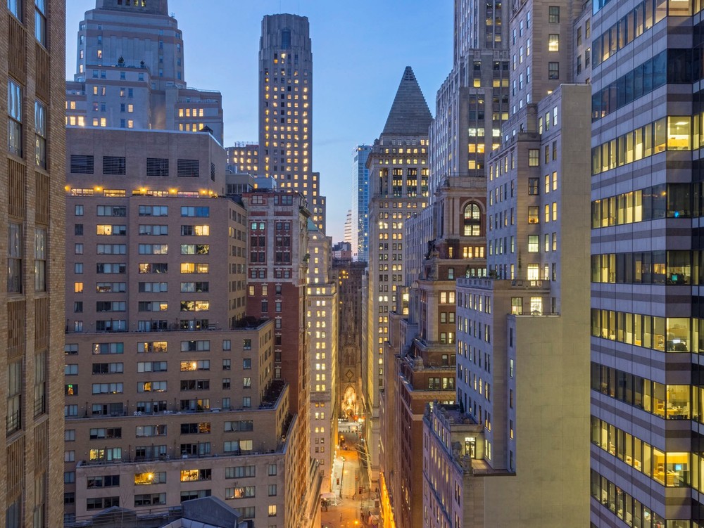 63 Wall, New York (see pics & AVAIL)
