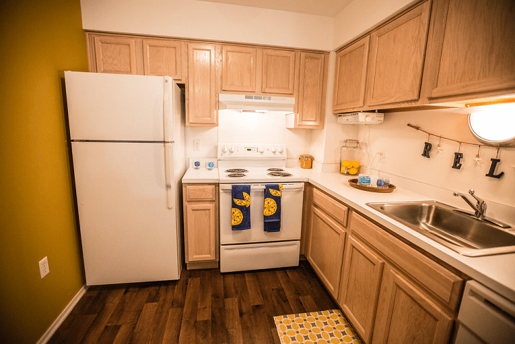 Prentiss Pointe Apartments, Harrison Township (see photos and available)