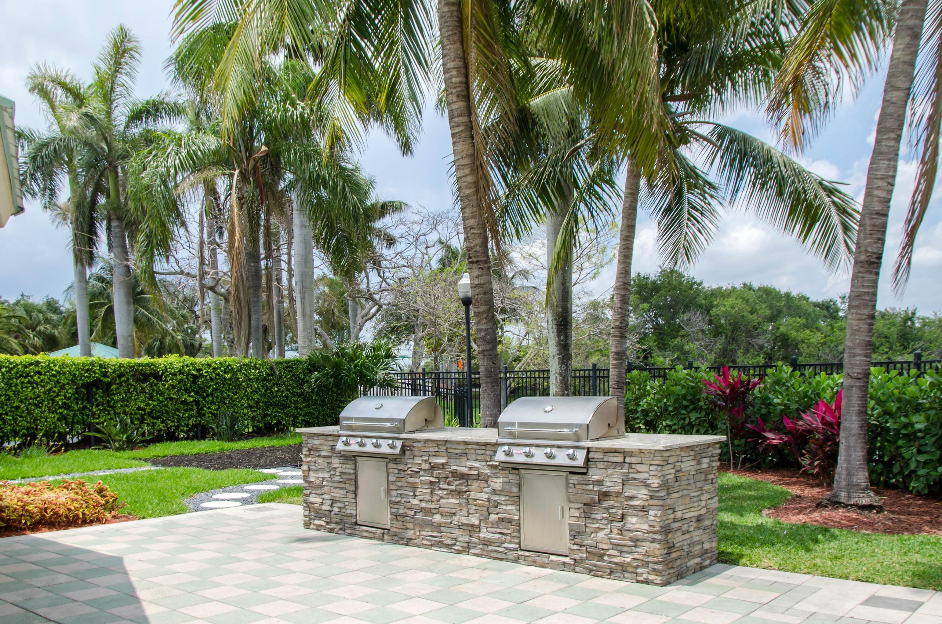 Palm Trace Landings Apartments, Davie (see pics & AVAIL)