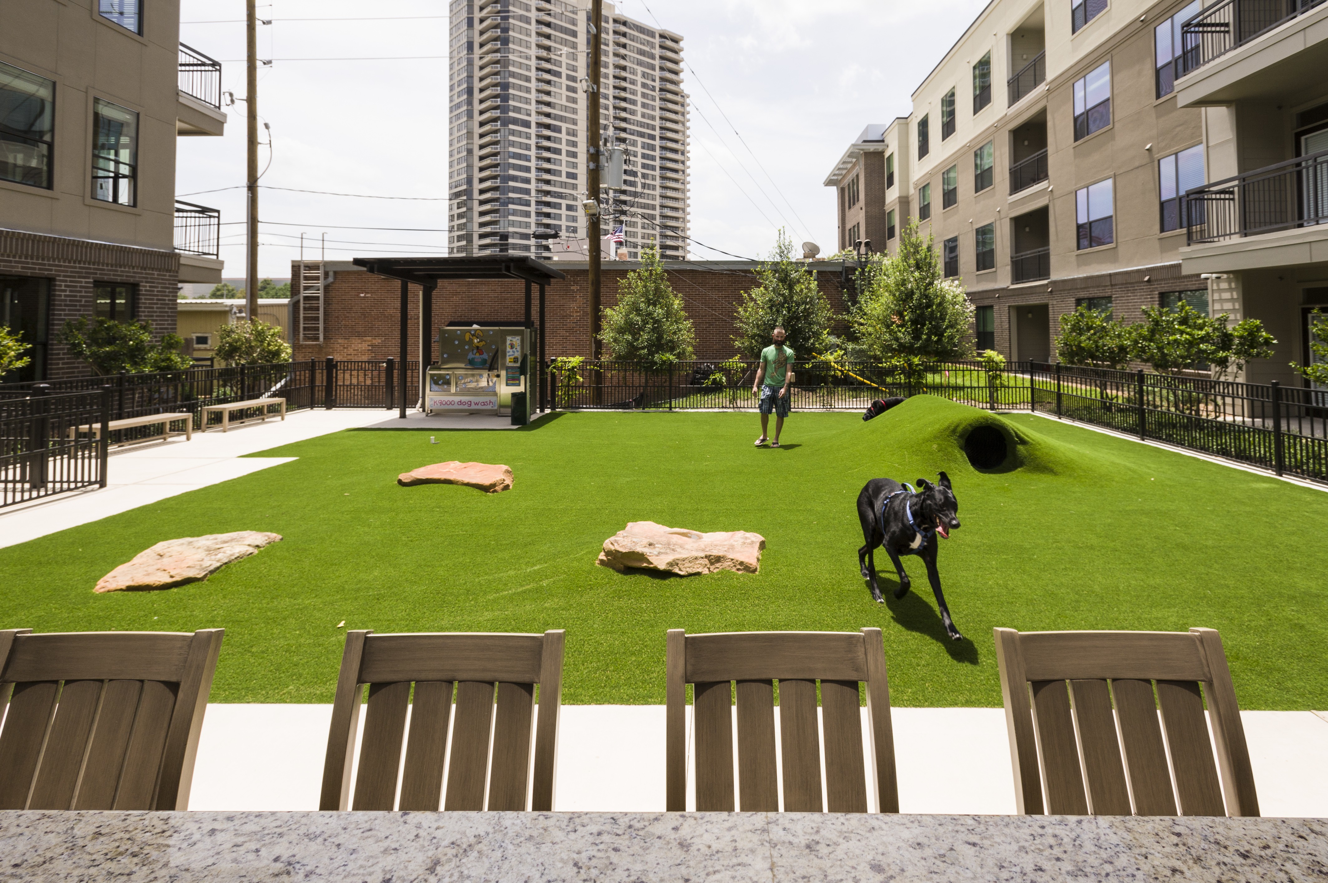 Pearl Greenway, Houston (see pics & AVAIL)