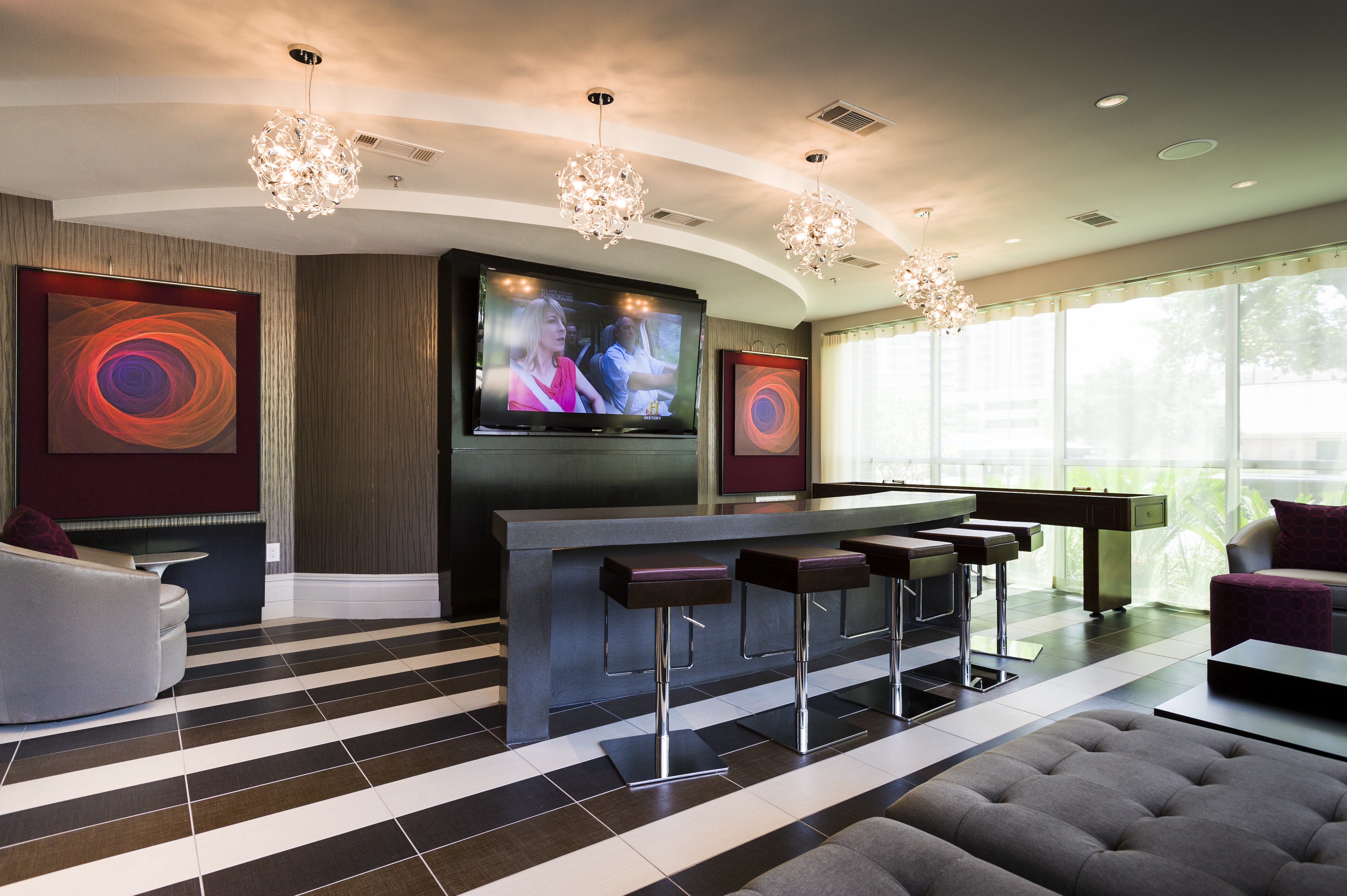 Pearl Greenway, Houston (see pics & AVAIL)