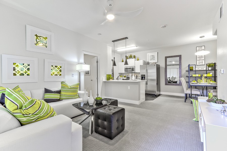 Evolve, Henderson (see pics & AVAIL)