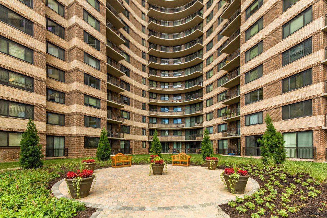 The Warwick Apartments, Silver Spring (see pics & AVAIL)