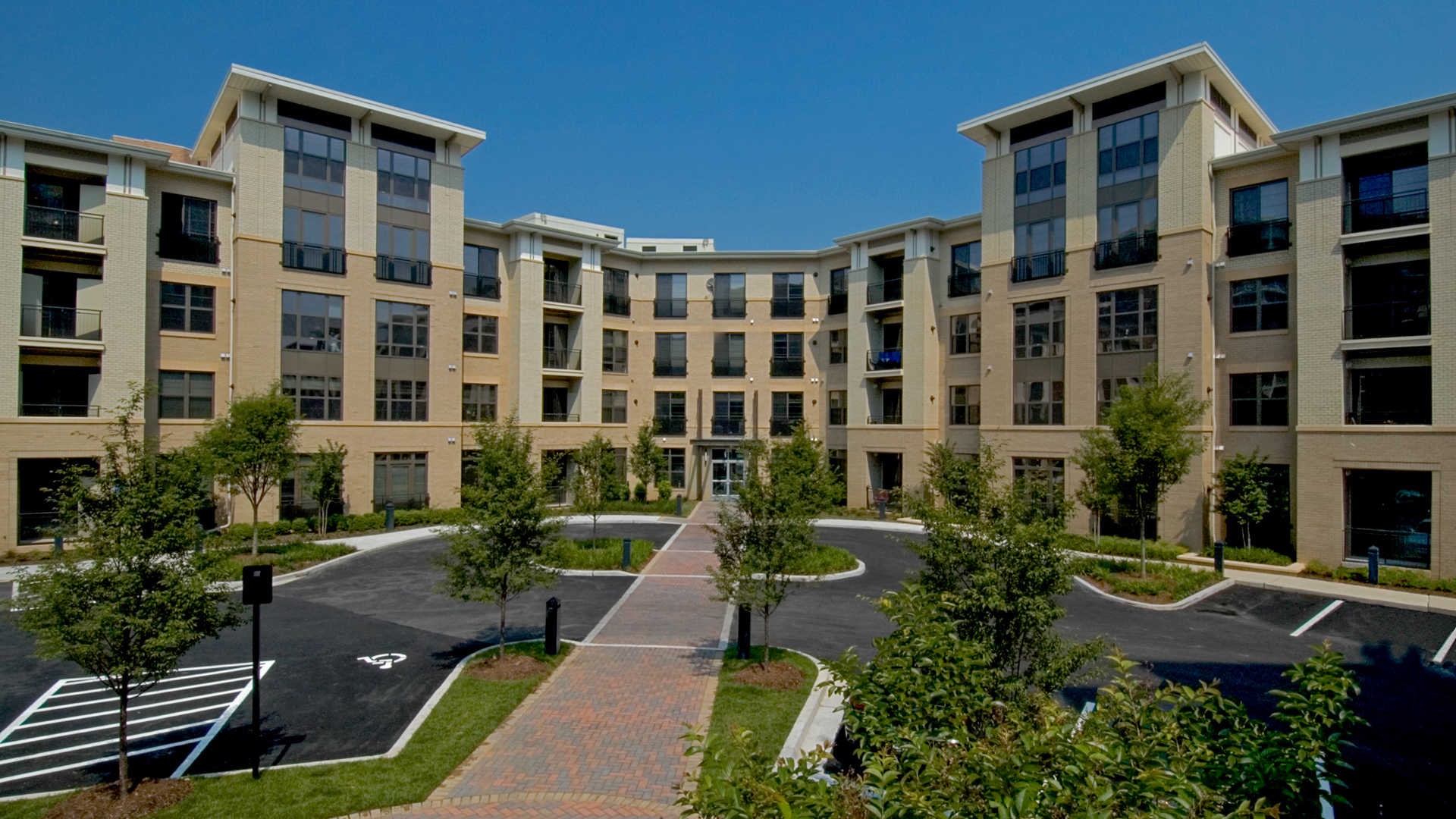 Lofts 590, Arlington (see pics & AVAIL)