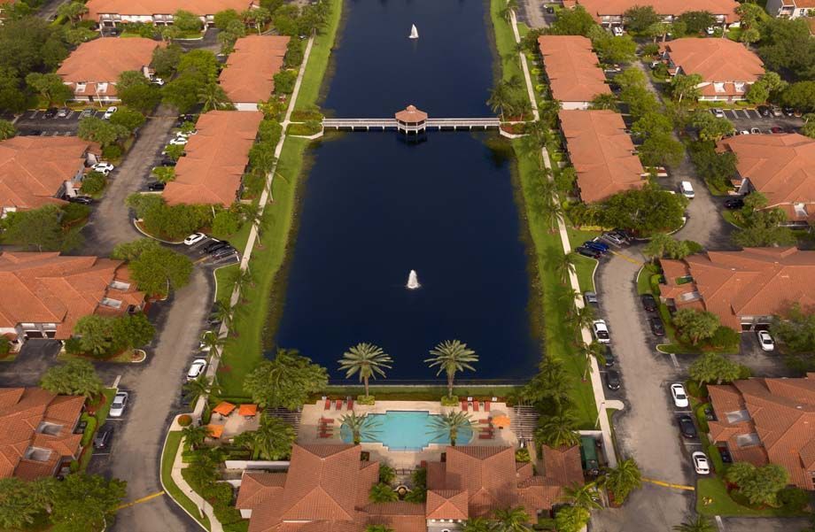 Camden Doral Villas, Doral (see photos and availability)