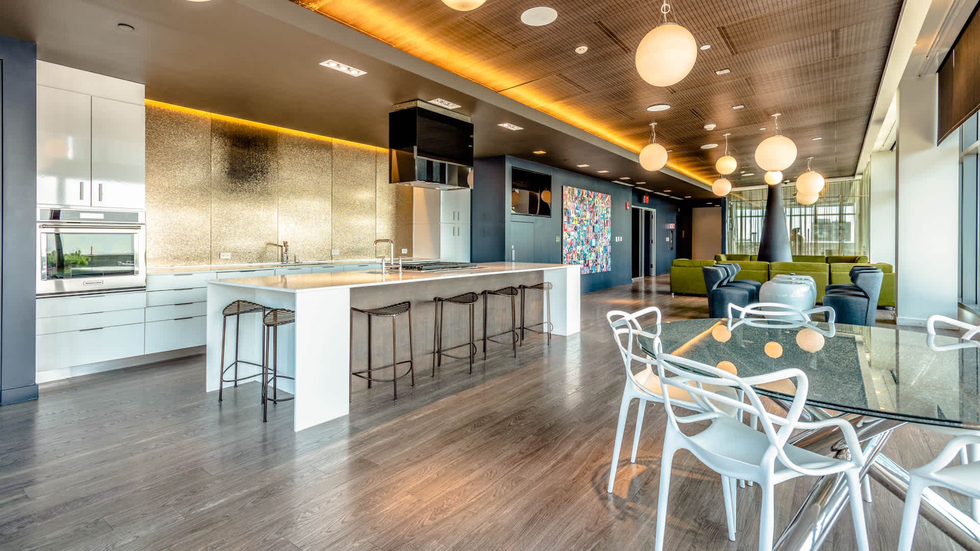 Troy Boston, Boston (see pics & AVAIL)