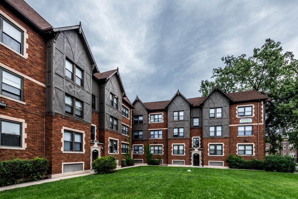 8951 S Ada St, Chicago (see pics & AVAIL)