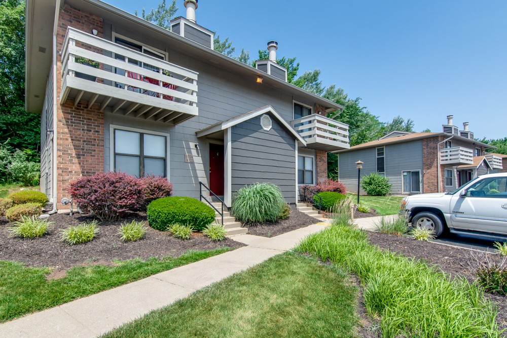 Prairie Walk, Kansas City (see pics & AVAIL)