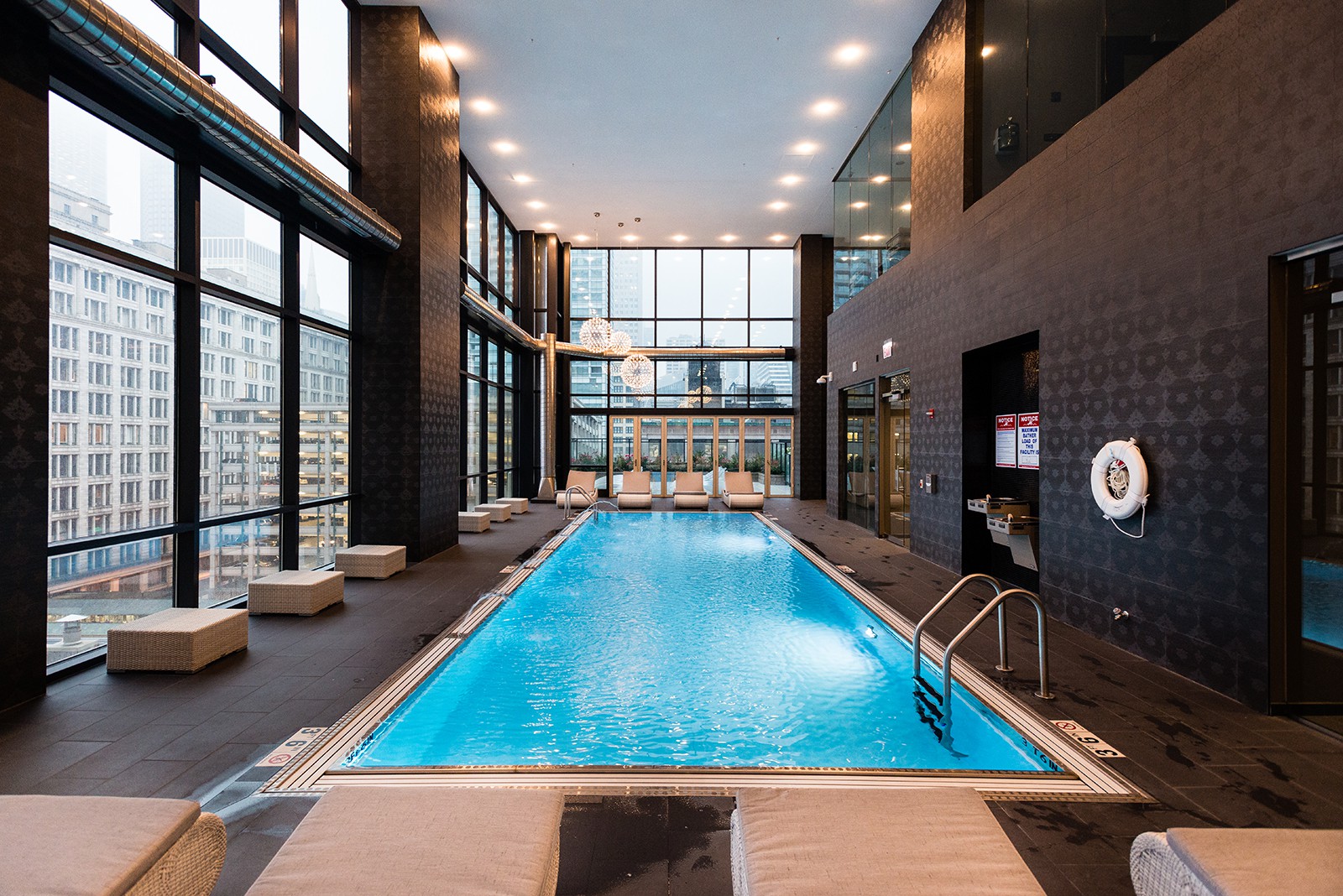 73 East Lake, Chicago (see pics & AVAIL)