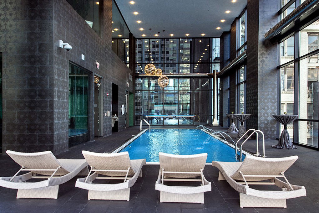 73 East Lake, Chicago (see pics & AVAIL)