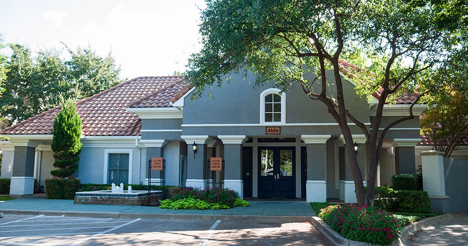 Atera Apartments, Dallas (see pics &amp; AVAIL)